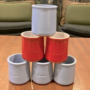 Six La Fermiere ceramic yogurt pots- periwinkle blue, red and white.